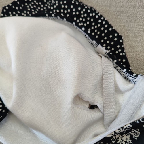 Floral bikini with removable padding like new, black and white