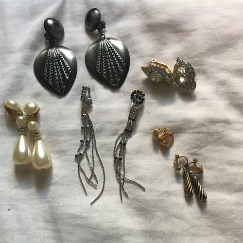 Earrings with clips