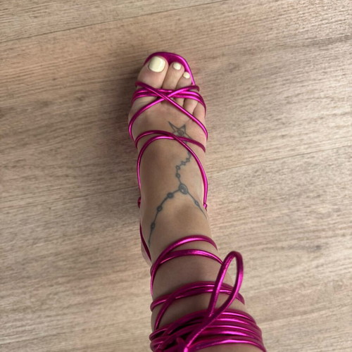 Migato sandals like new with laces and chunky fuchsia heel