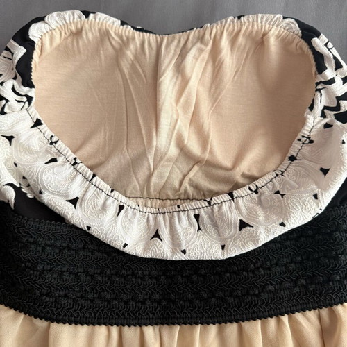 Vintage formal dress like new, one size, black and beige