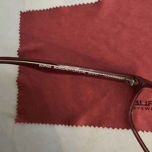 Mr. Gain Sophia women's eyeglass frame used, burgundy
