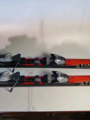 Volkl Ski Skis 156 cm Used In Excellent Condition