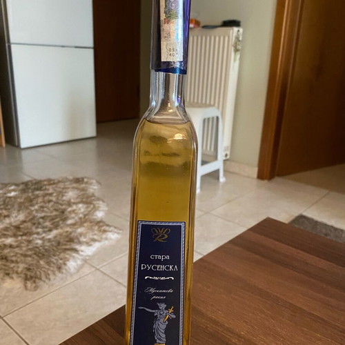 Aged Bulgarian Rakia Moschato Stara Rusenska (500ml / 40%)
