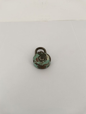 Λουκέτο με κλειδί εποχής 1960 μεταχειρισμένο