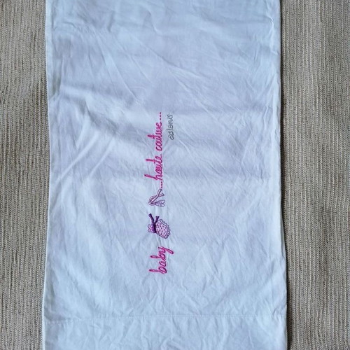 Aslanis baby pillowcase with embroidery like new, cotton 30x50 cm