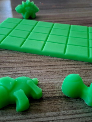 Wax melt σε σχήμα σοκολάτας, πράσινο, άρωμα αχλάδι