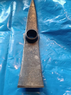 Handmade tsapokasmas new, kiln-painted forged steel tool