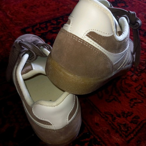 Sneakers new brown athletic shoes size 40 with soft texture