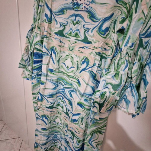 Caftan new 100% viscose size L/XL with embroidery and bell sleeves