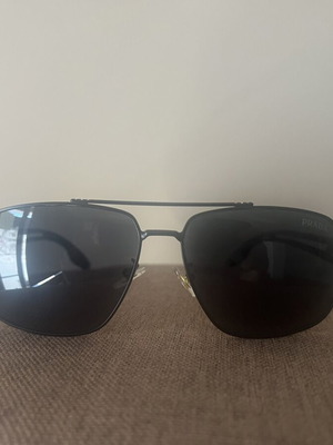 Prada sunglasses new, black