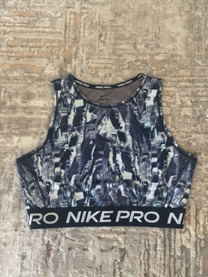 Nike Pro Dri Fit tank top like new, size L