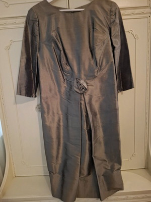 Silk dress like new, size L-XL, oil color