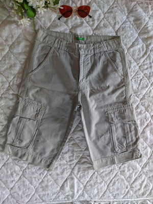 United Colors of Benetton Women Cargo Shorts used, beige, size XS