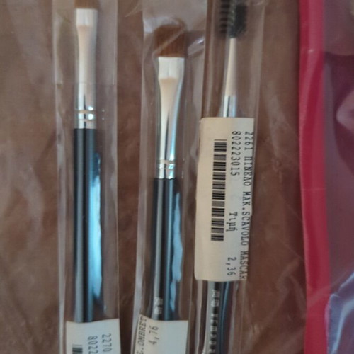 Πινέλα μακιγιάζ καινούργια, σετ με διάφορα είδη