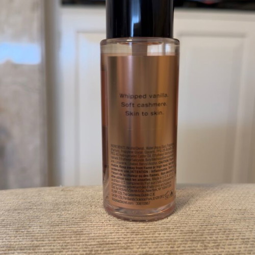 Victoria's Secret Bare Vanilla Fragrance Mist 75 ml new