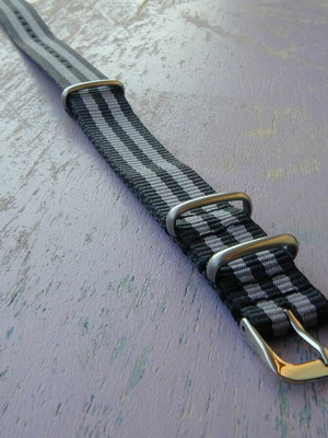 NATO watch strap unisex new, 25cm length, 16mm width, black and grey