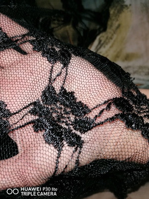 Tulle Shawl with Rose Pattern used
