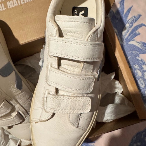 Veja Recife Logo Chromefree Leather sneakers like new, size 41, white and blue