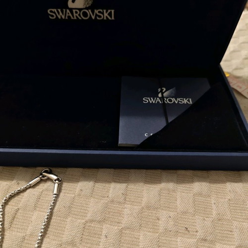 Swarovski pendant with purple heart like new