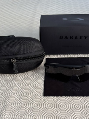 Oakley Radar EV Path sunglasses new, black