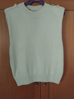 Lynne sleeveless blouse with gold round details, new, beige