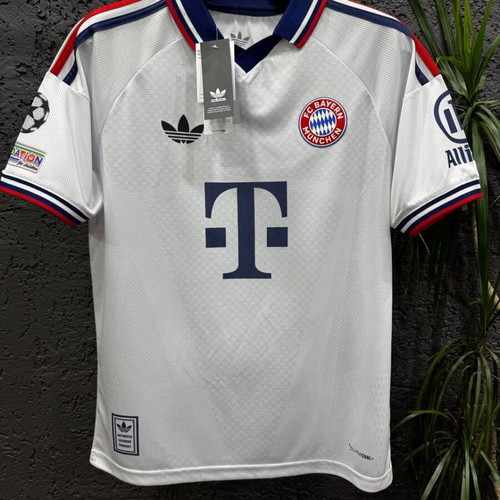 Bayern 26/27 Kane Official Replica Jersey Like New