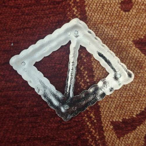 Plastic belt buckle like new, silver