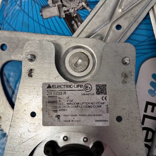 Electric Life window regulator Suzuki Alto ZR SZ33 right new