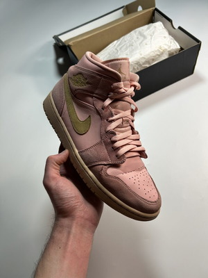 Nike Air Jordan 1 Mid Coral Gold sneakers μέγεθος 45 σαν καινούργιο