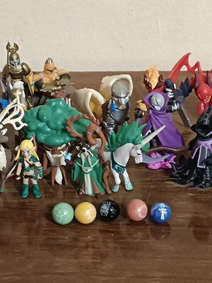 Might & Magic Clash of Heroes Figure Set like new, 18 miniatures