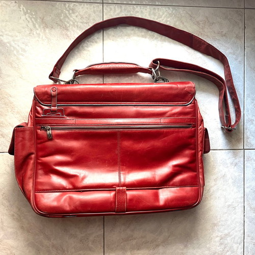 Piquadro leather briefcase for 15.6-inch laptop, like new, red