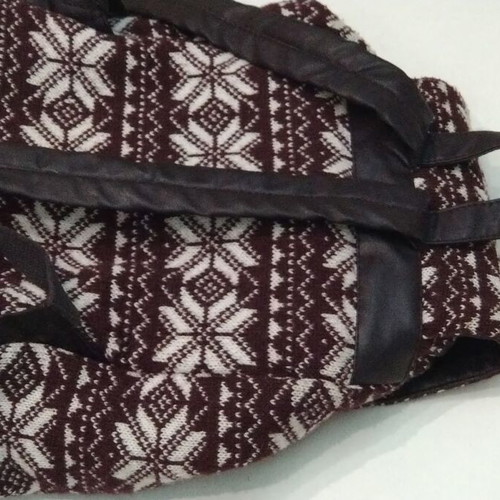 Back pack Caprisa in excellent condition