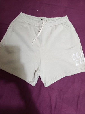 Zara sweat shorts size M, like new, beige/off-white