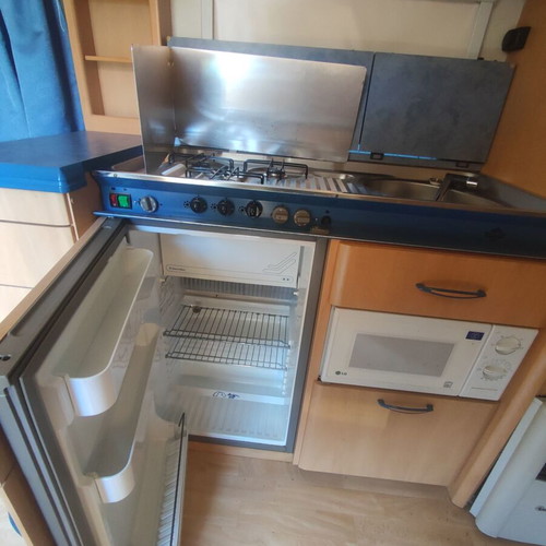 Hobby 7m family caravan, fully autonomous