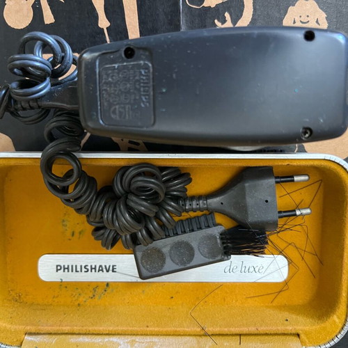 Philip’s shaving machine used, collectible