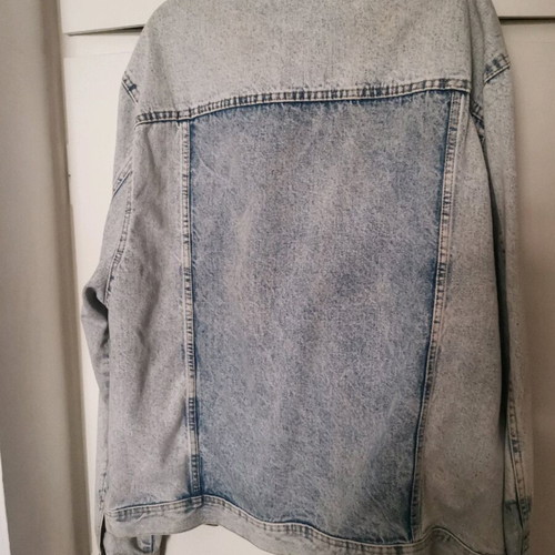 Jean jacket Bershka like new, unisex, white