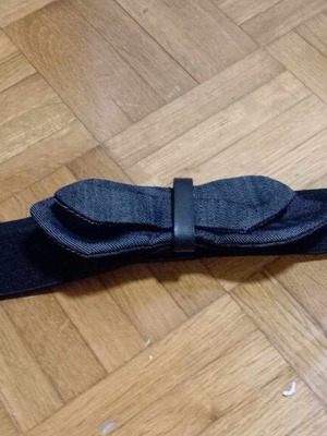 Elastic women's belt like new with bow in denim fabric