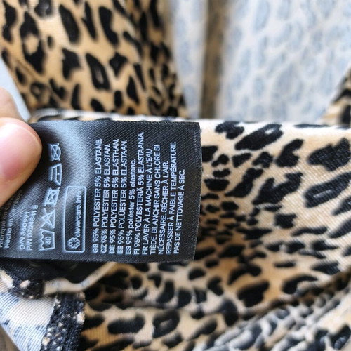 H&M Small leopard print bodysuit like new