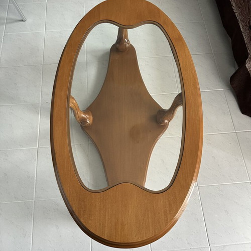 Coffee table with glass top, approx. 1.10x0.60 m