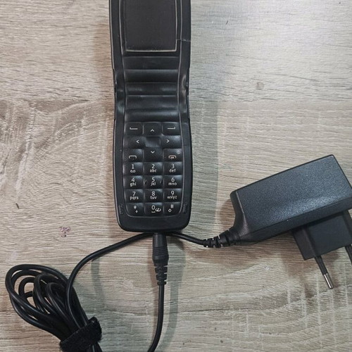 Nokia 2662 RH-53 used, black with original charger
