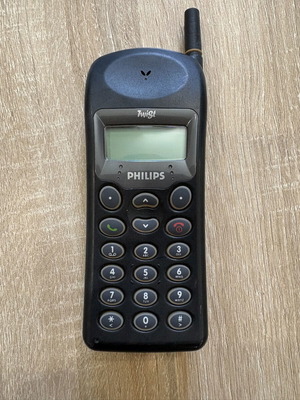 Philips Twist TCD808 vintage GSM phone used