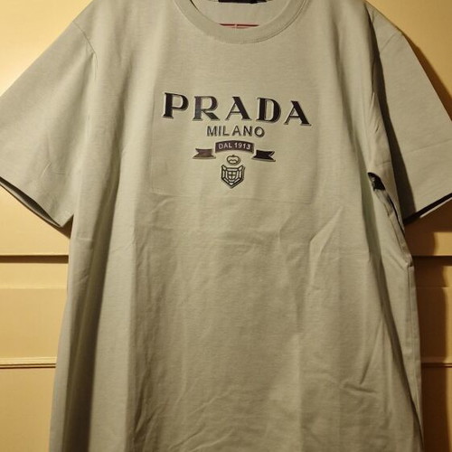 Prada men's t-shirt new, size L