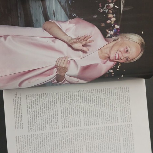Instayle June 2025 magazine like new, Pamela Anderson, Ρίτσα Μπιζόγλη