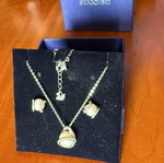 Swarovski set necklace and earrings with opal silver color, like new
