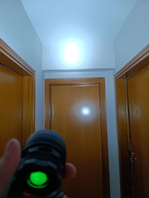 Bicycle light 16xCREE XM-L T6 U2 LED new with charger and battery