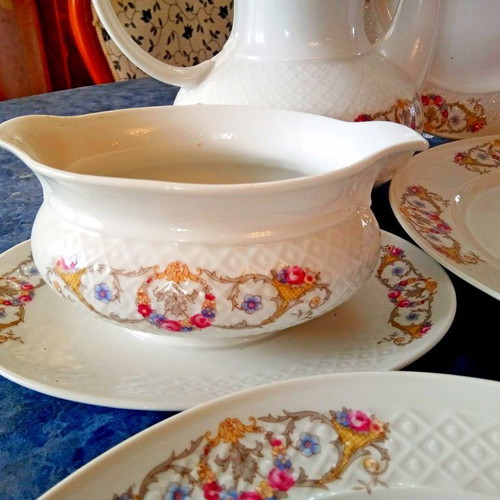 Vintage Seltmann Weiden dinnerware set, 8 pieces
