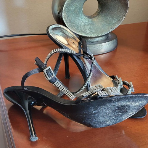 Black satin Karen Millen sandals size 38 like new with rhinestones