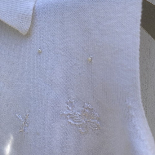 Marks & Spencer sleeveless top with embroidery and pearls like new, cotton