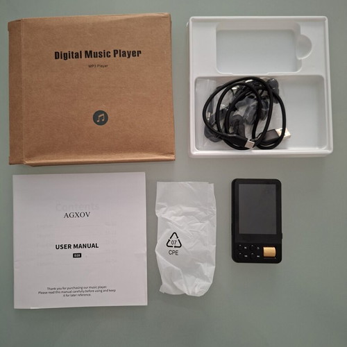 Mp3 player 32GB with 2.4" touch screen, like new, black