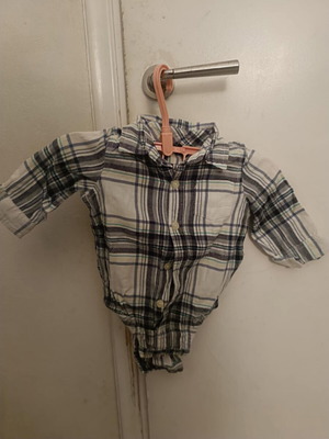 Babygap baby shirt like new, 6-12 months
